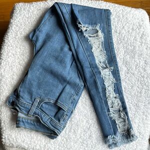 Distressed cropped jeans size 11